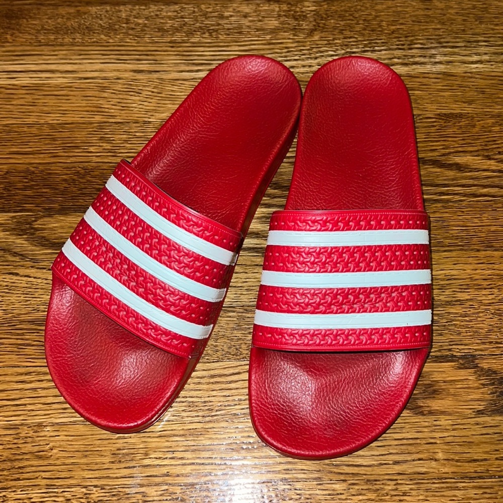 Adioette Slides